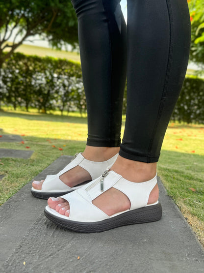 Sandalia Ortopedica Con Cierre PasoFirme - Póntelas y siente el verdadero confort.