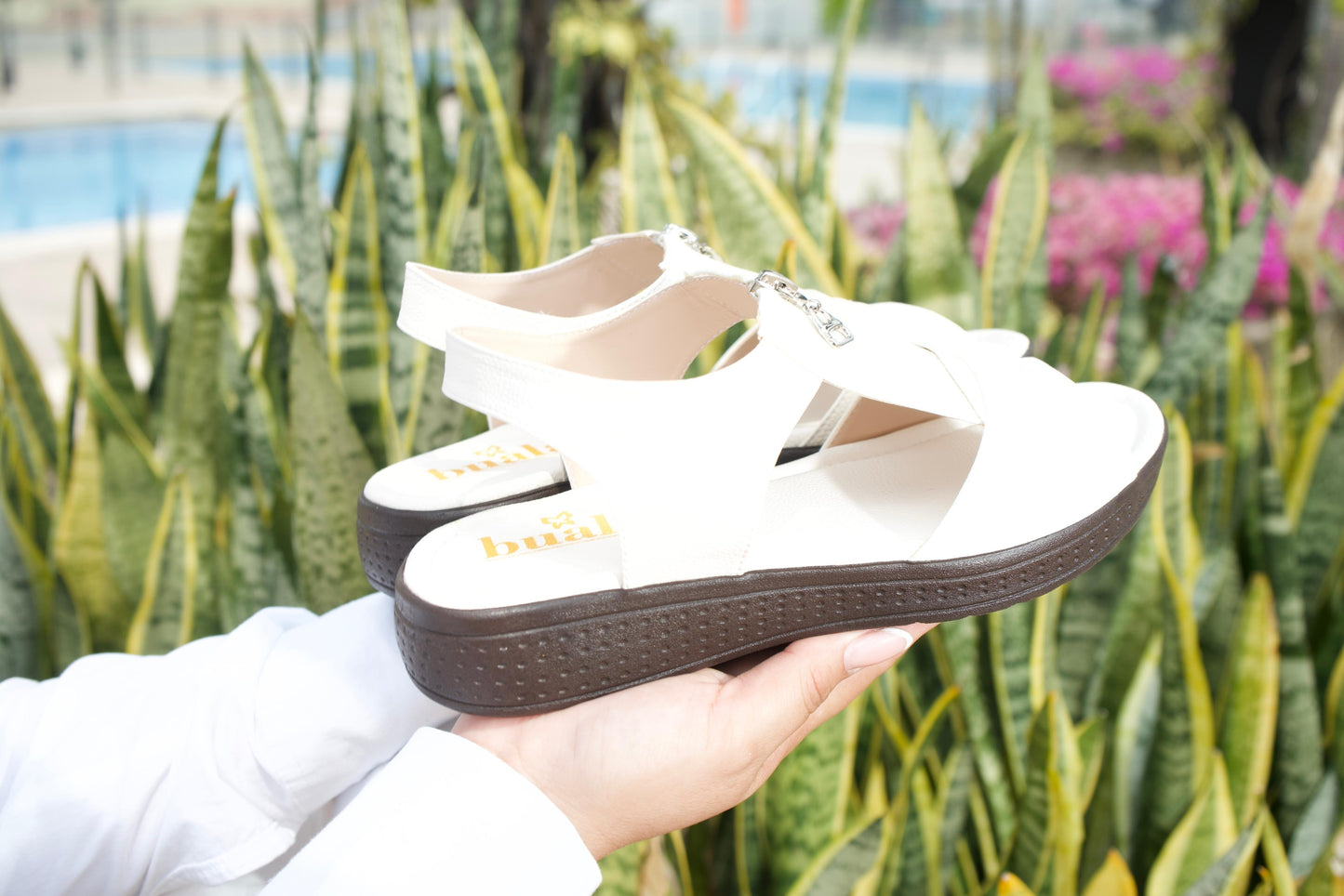 Sandalia Ortopedica Con Cierre PasoFirme - Póntelas y siente el verdadero confort.