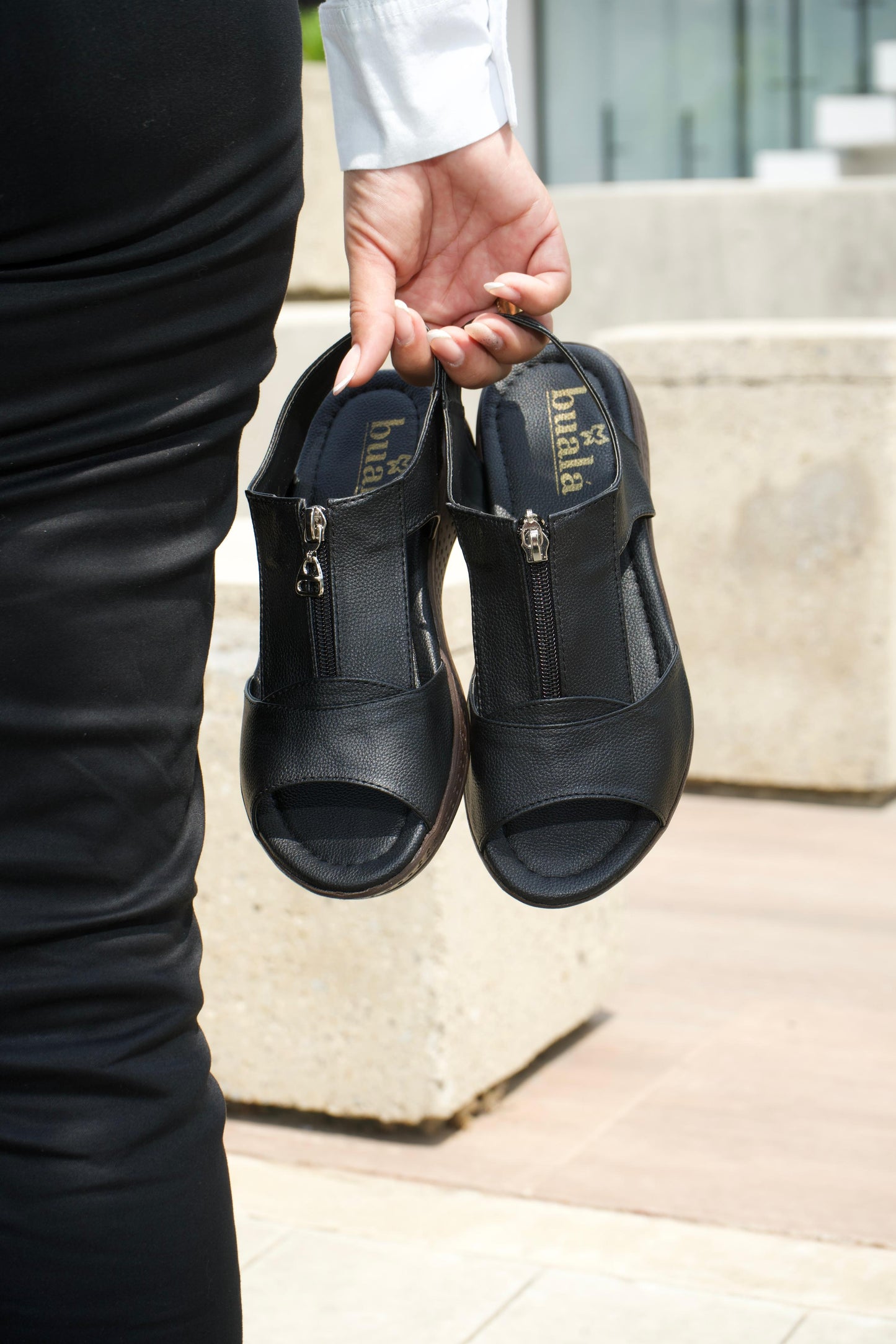 Sandalia Ortopedica Con Cierre PasoFirme - Póntelas y siente el verdadero confort.