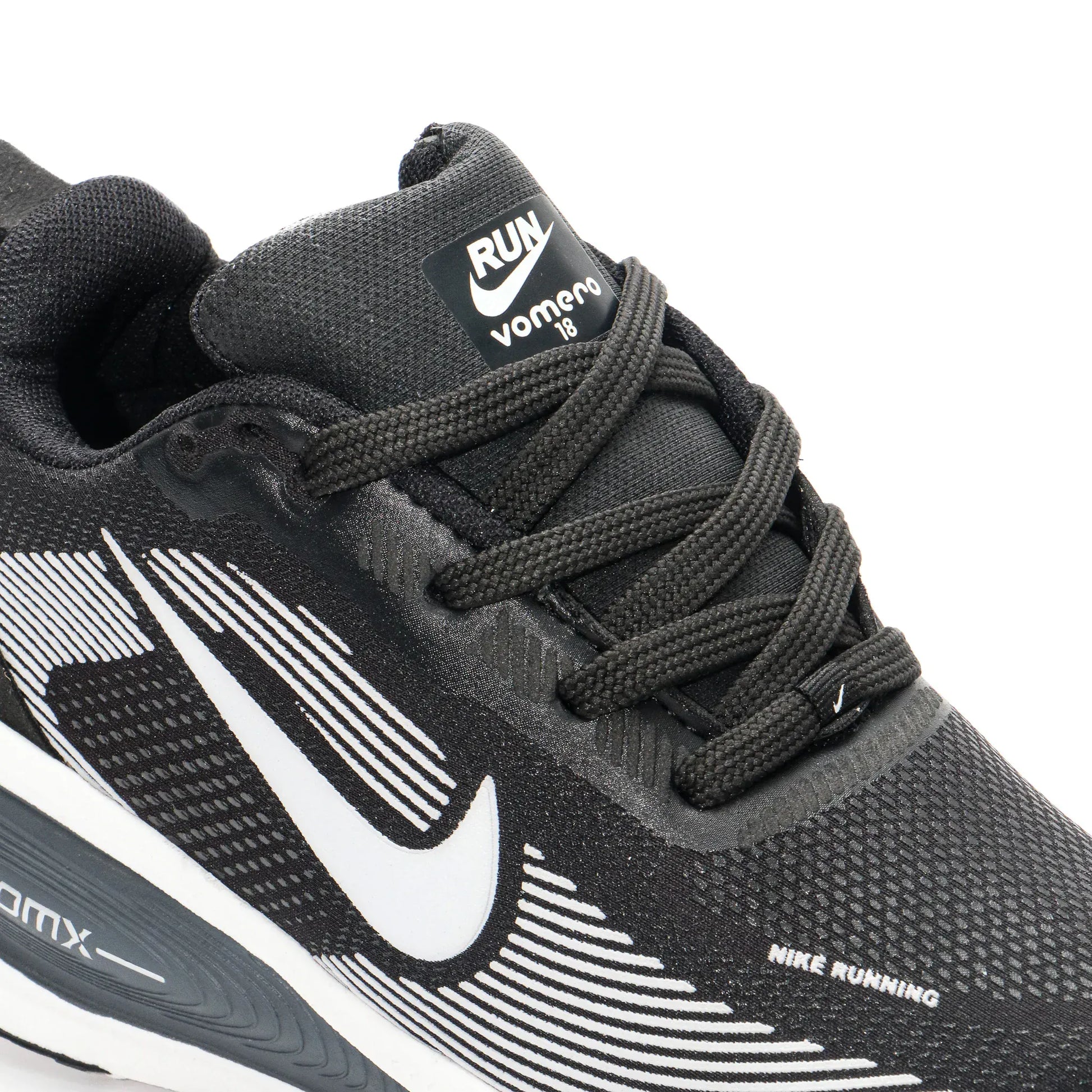 Tenis Run Vomero 18 - Confort, estilo y rendimiento Click Listo